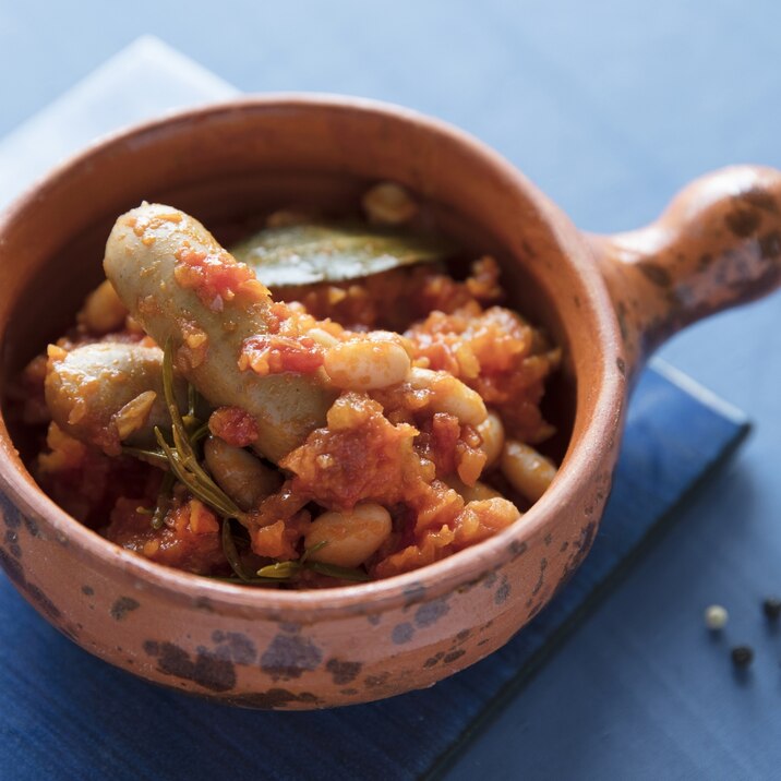 ソーセージとインゲン豆のトマトソース煮